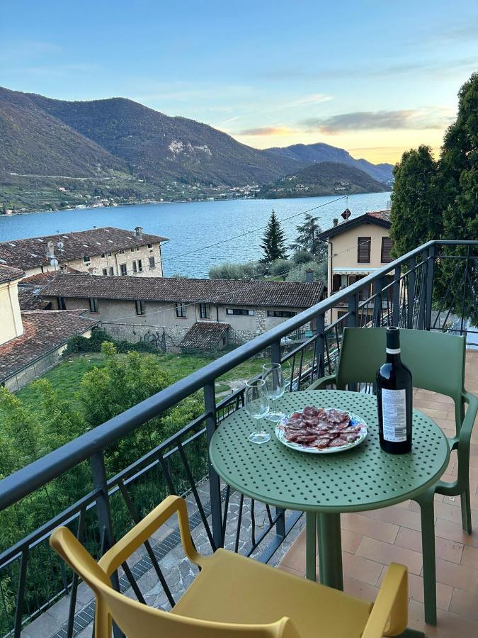 Sebino Holiday Home Monte Isola Exteriér fotografie