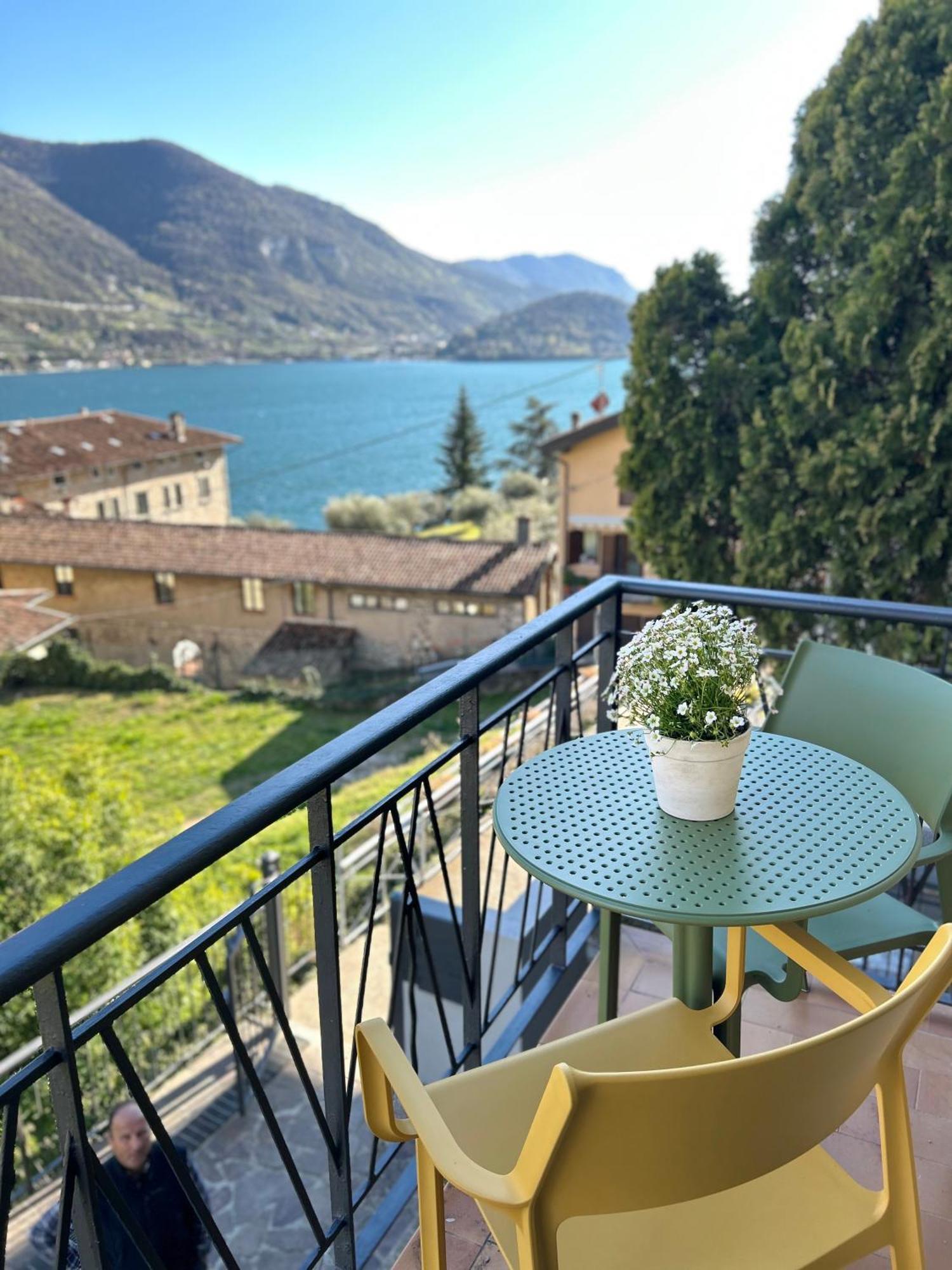 Sebino Holiday Home Monte Isola Exteriér fotografie